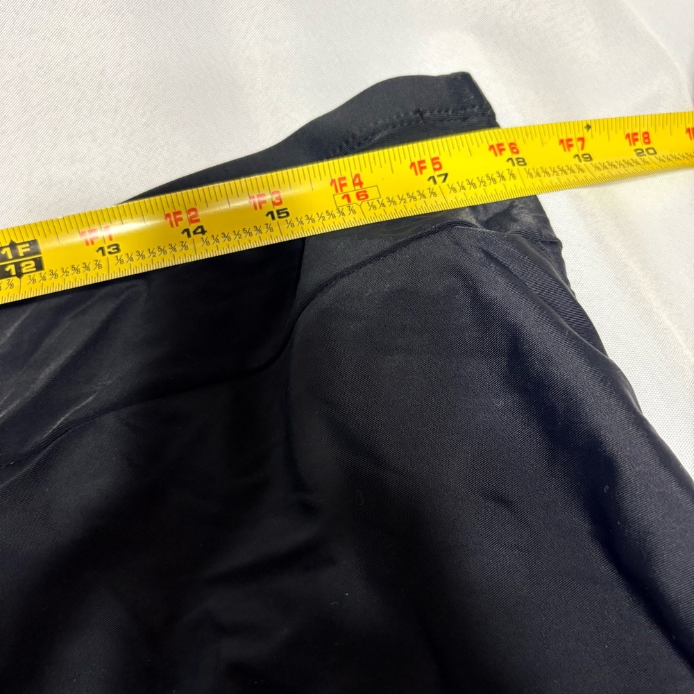 Women's black swim shorts, - Picture 6 of 8